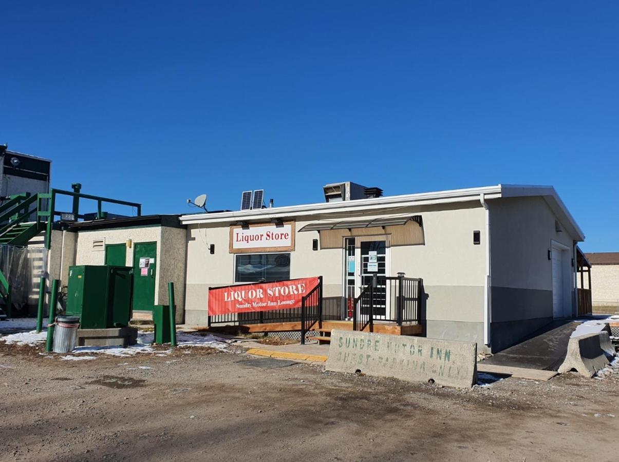Sundre Motor Inn エクステリア 写真