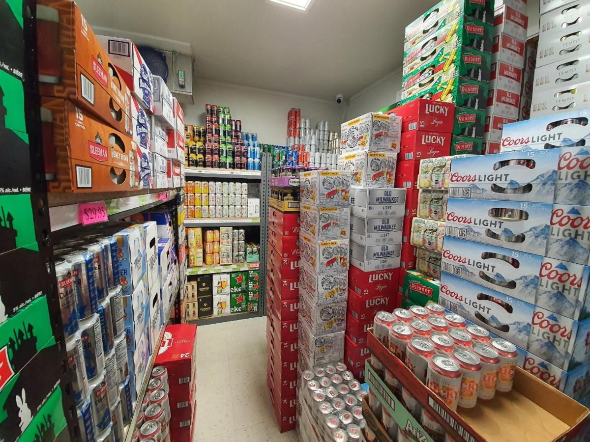 Sundre Motor Inn エクステリア 写真