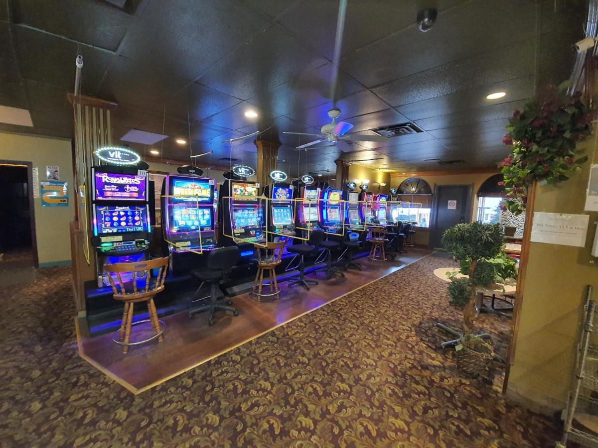 Sundre Motor Inn エクステリア 写真