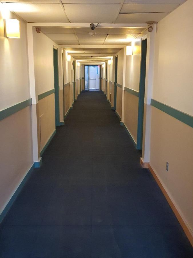 Sundre Motor Inn エクステリア 写真