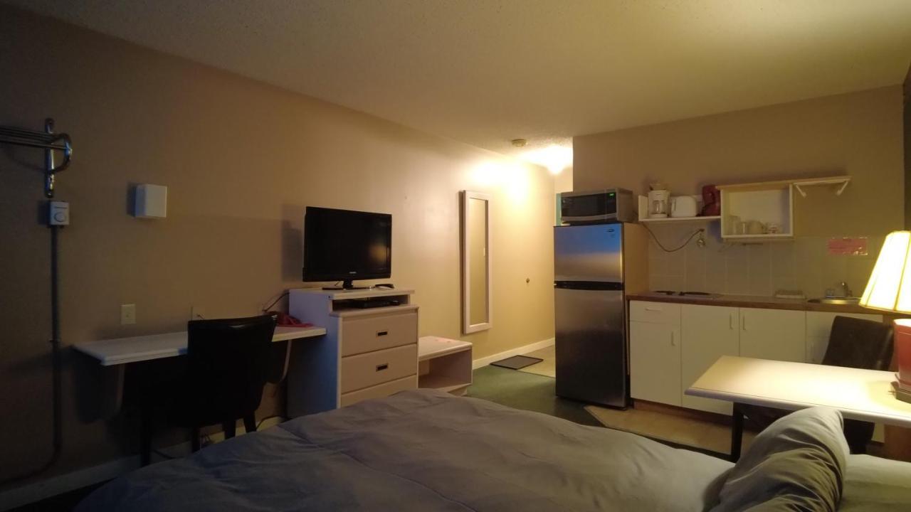 Sundre Motor Inn エクステリア 写真