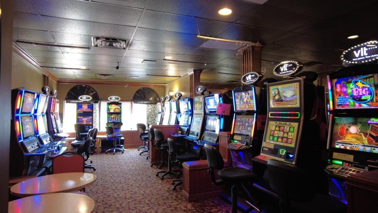 Sundre Motor Inn エクステリア 写真