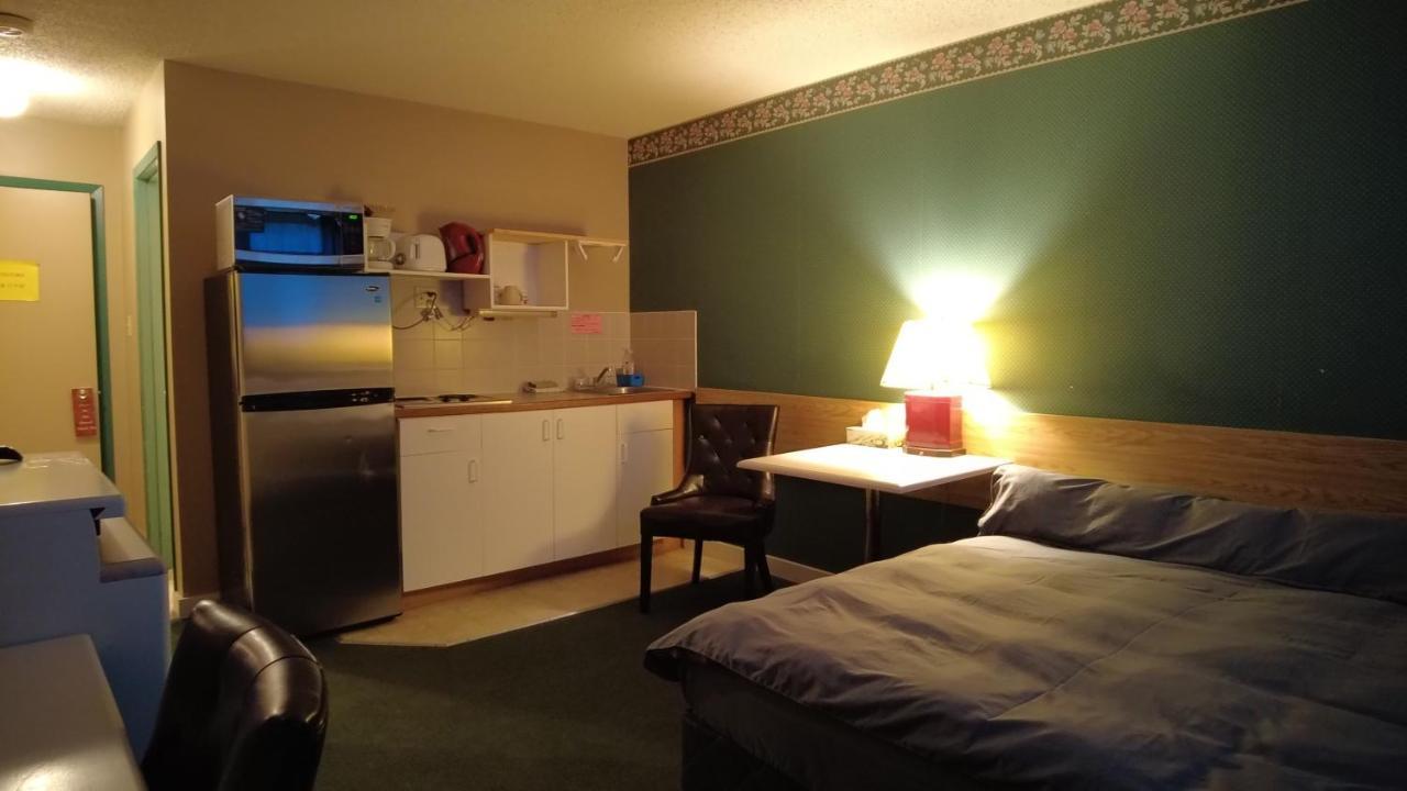 Sundre Motor Inn エクステリア 写真