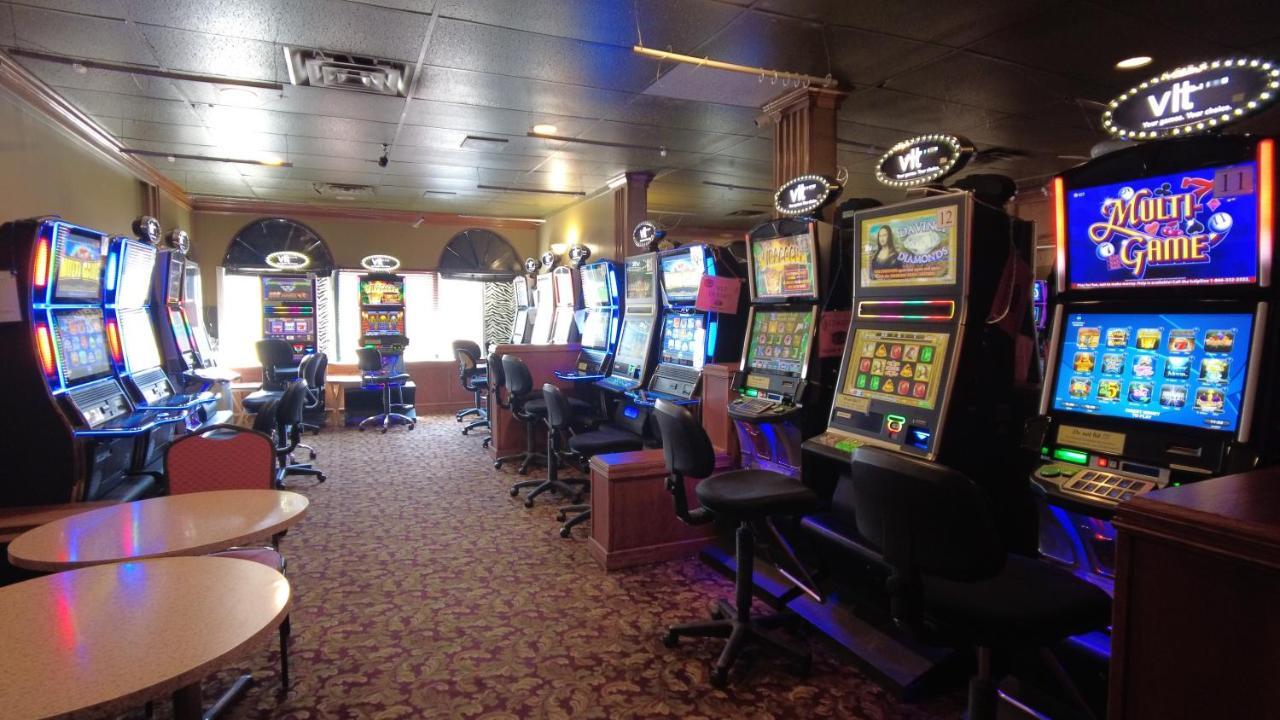 Sundre Motor Inn エクステリア 写真