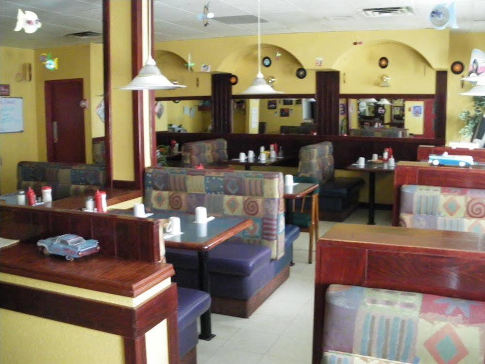 Sundre Motor Inn エクステリア 写真
